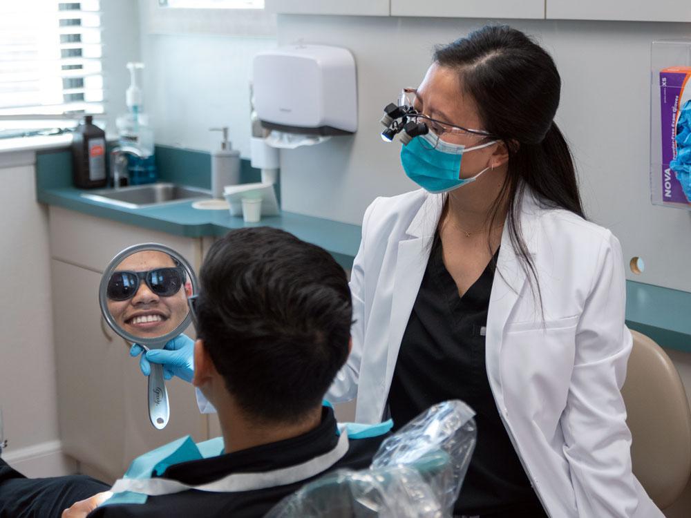 Cosmetic dentist in San Pablo